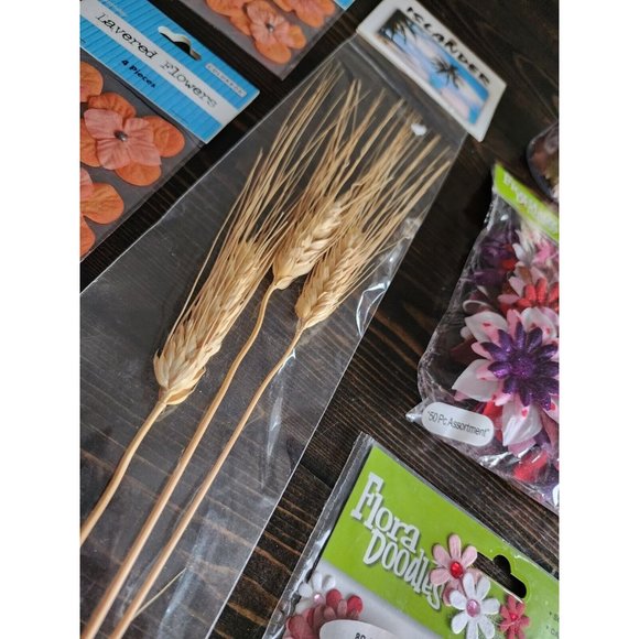 LOT - Journal Scrapbook Embellishments Flowers & Plants 3D Retired New #25 - Picture 12 of 12